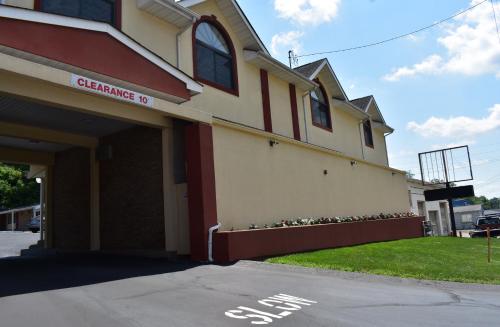 South Hills Motel