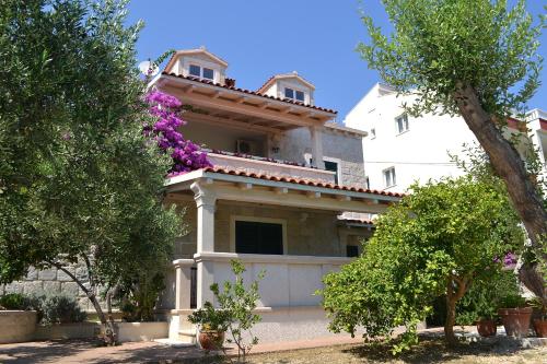  Apartments by the sea Duce, Omis - 943 in Omiš