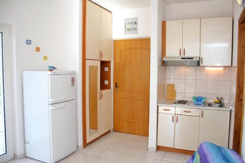 Apartment Marusici 962b - image 10