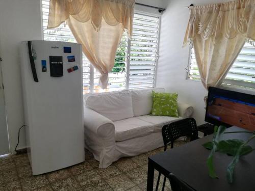 Studio Centrally located, 50 mts from El Malecon. in Samana