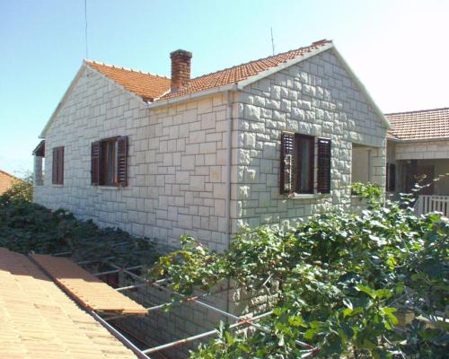  Apartments by the sea Postira, Brac - 738, Pension in Postira