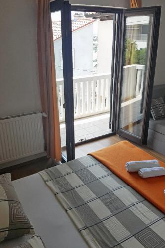 Apartments by the sea Tisno Murter - 812 - image 6