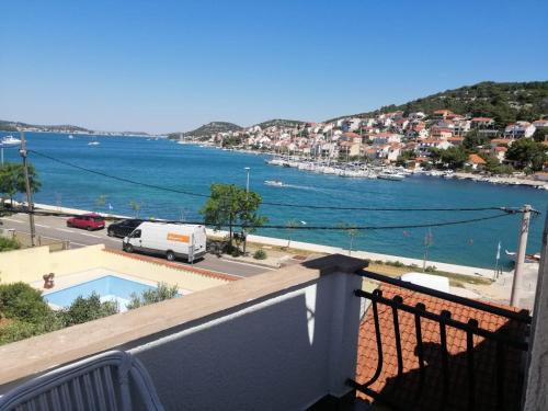 Apartments by the sea Tisno Murter - 815 - image 9