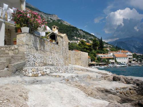 Apartments by the sea Pisak, Omis - 1003 in 皮薩