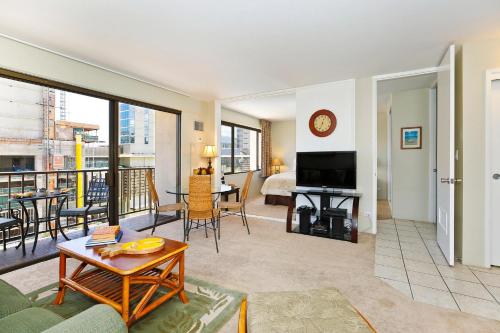 Four Paddle #702 - image 11