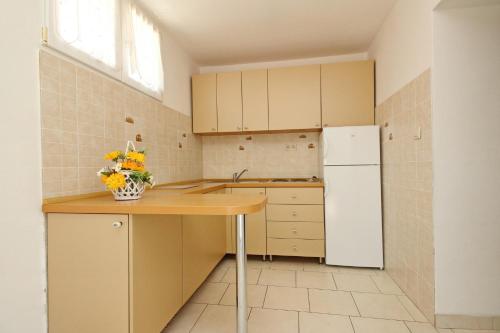 One-Bedroom Apartment with Terrace image 5