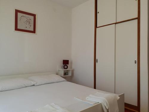 One-Bedroom Apartment with Balcony image 9