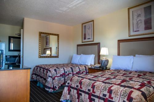 Double Room with Two Double Beds - Non-Smoking