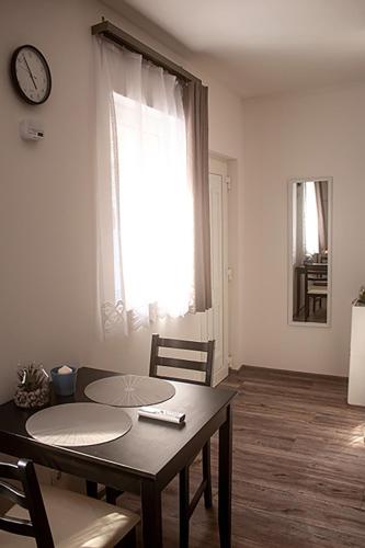 SárvárLAK Apartmanház (SarvarLAK Apartmanhaz) in 瓦德柯爾特