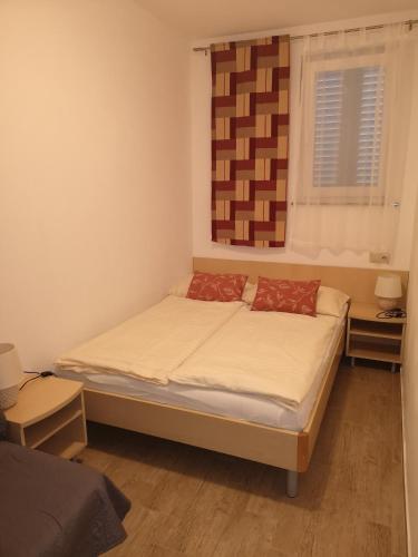 Two-Bedroom Apartment with Terrace image 6