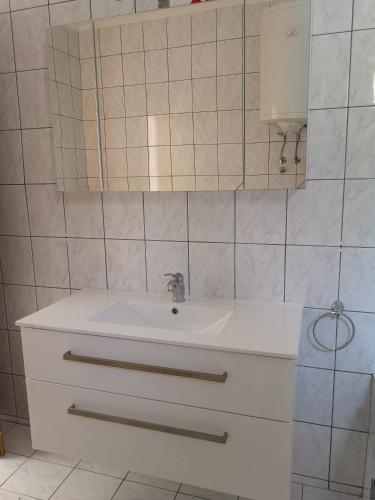 Three-Bedroom Apartment with Balcony image 5