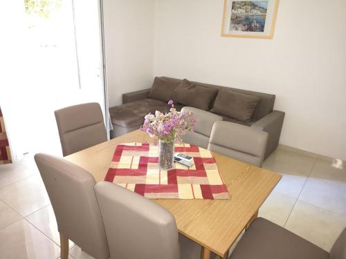 Two-Bedroom Apartment with Terrace image 2