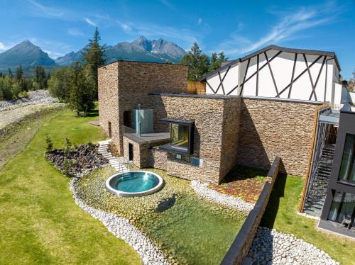 สปา, Hotel Hills in สตาราเลสนา