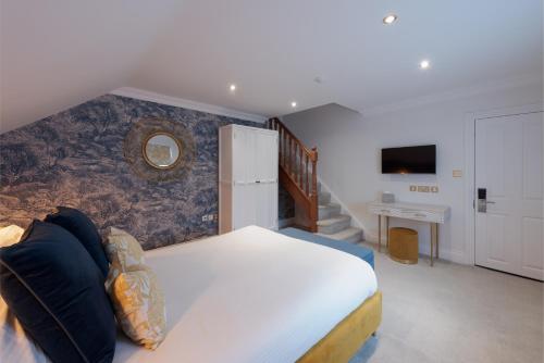 Superior King with Shower room in The Clarence Boutique Rooms