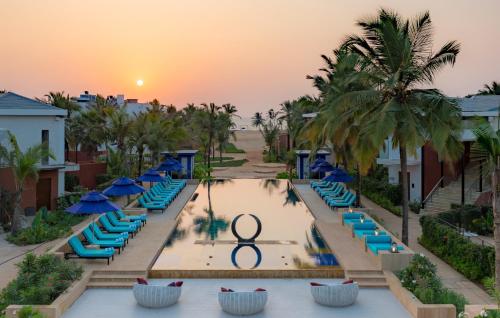 Azaya Pool Suites - A Beach Hotel