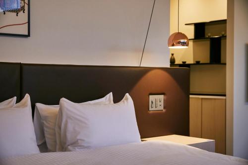 Suite with Garden View with Bath - No Cleaning for Consecutive Night Stays