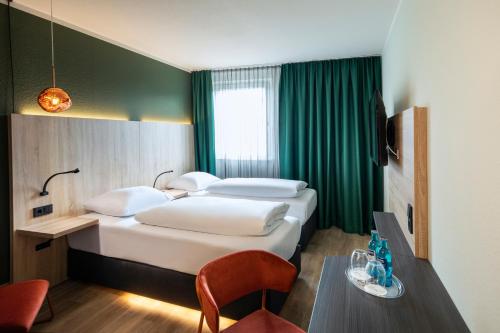 1 queen bed