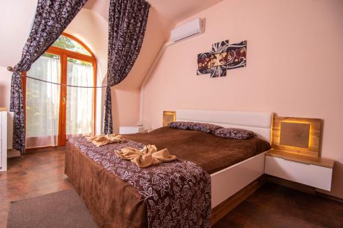 Napvirag-Haz in Zsira