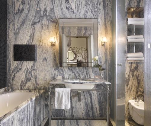The Adria Room Type - Executive King Room