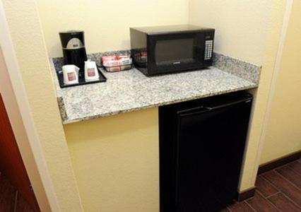 Comfort Suites near Tanger Outlet Mall