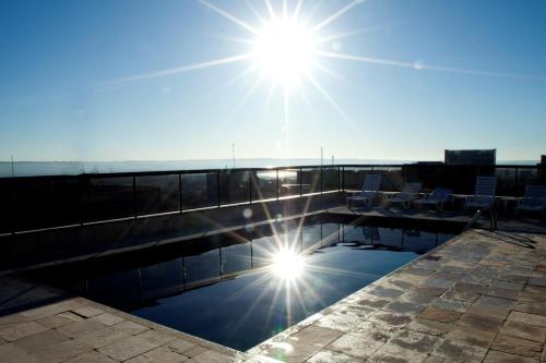 泳池, 巴西利亞大都會酒店 (Metropolitan Hotel Brasilia) in 紀念軸