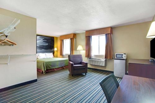 Super 8 by Wyndham Casa Grande