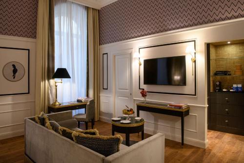 IL Tornabuoni Hotel - image 6