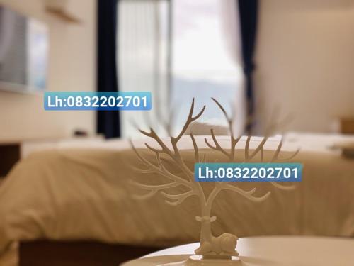 One-Bedroom Apartment image 7