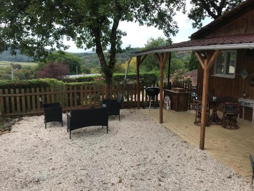 Chalet lumineux au cœur du Périgord Noir - Location saisonnière - Le Lardin-Saint-Lazare