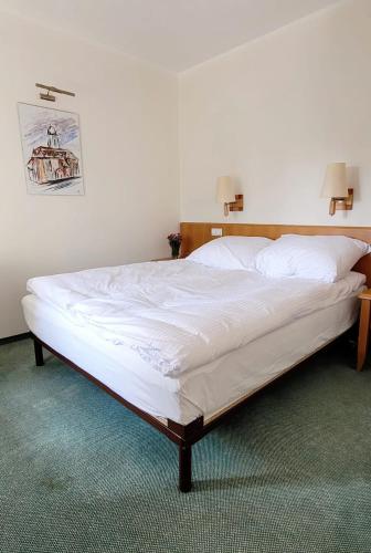 Hotel Zajazd Kultury, dawniej Pocztowy in Зелена-Гура