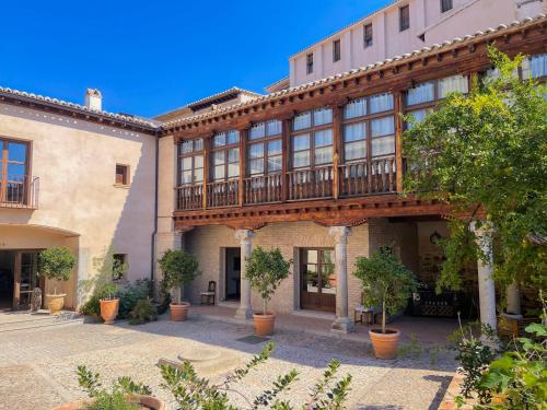 Casa del Armiño - Historic Boutique Hotel in Toledo Old Town, مادريد