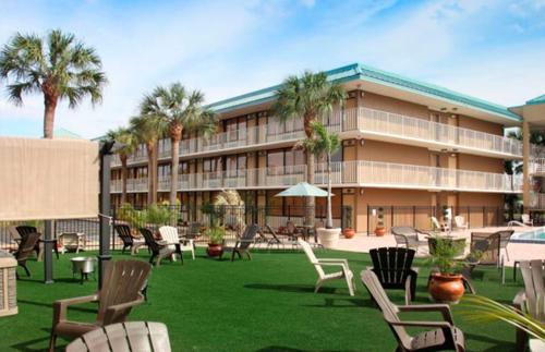 Exterior view, Park Royal Orlando in Kissimmee