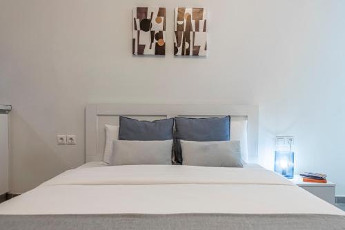 Phaedrus Living: City Center Executive Flat Stadiou, Афины
