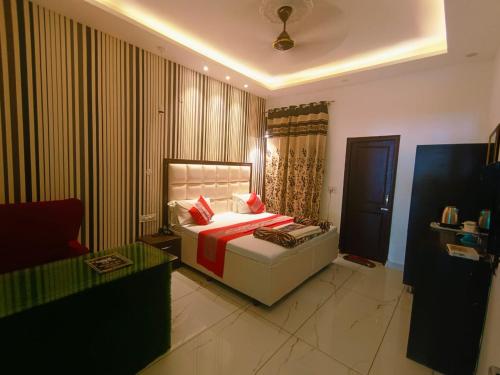 Hotel Jai Surya in 帕提亞拉