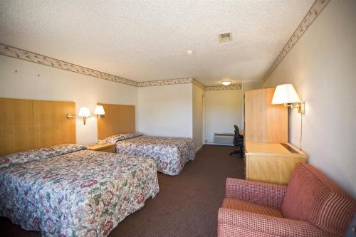 2 double beds