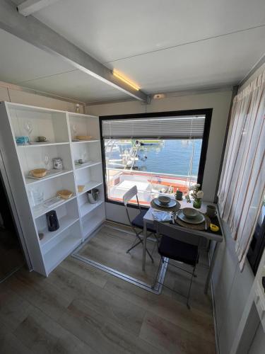 ALMALO Floating House - Casa Galleggiante 5