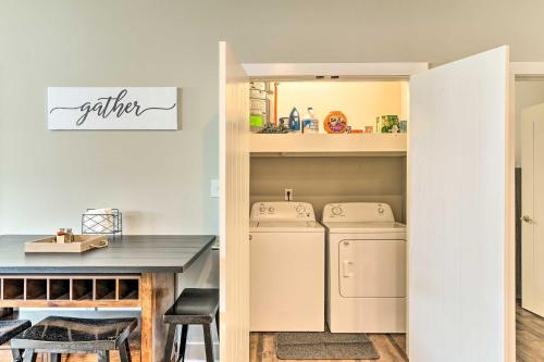 Bowling Green Apartment in the Heart of Town! in Bowling Green, USA