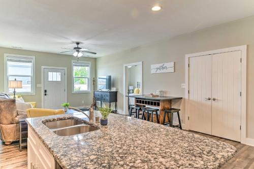 Bowling Green Apartment in the Heart of Town! in Bowling Green, USA