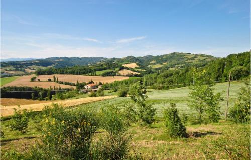 1 Bedroom Lovely Apartment In Foligno