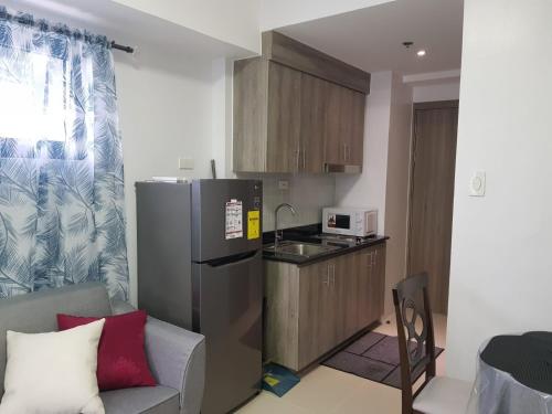Comfortable 1-bedroom unit with balcony at Fame Residences Condominium, Manila (fotografie 9)