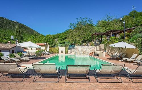 Amazing Apartment In Foligno With Wifi