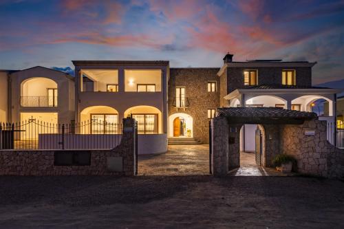 2 bedrooms, 4 beds