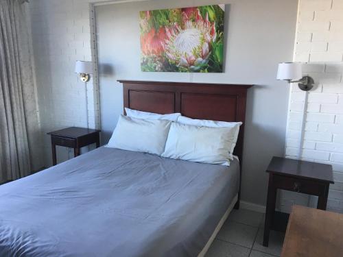 Tranquil and Spacious Flat and Sound of the Ocean in Kidd's Beach