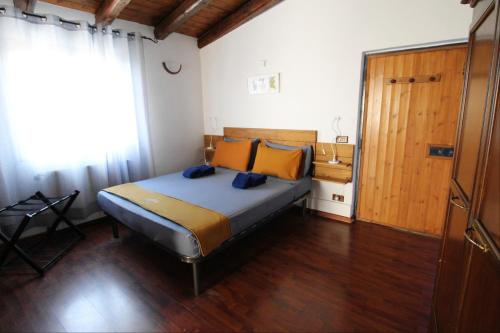 Studio (2 Adults) with Sea View room in L' Arca Residence