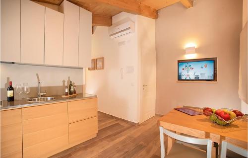 Nice Apartment In Foligno With Kitchenette