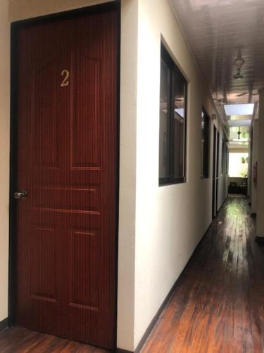#2 private room close to airport in Carmen