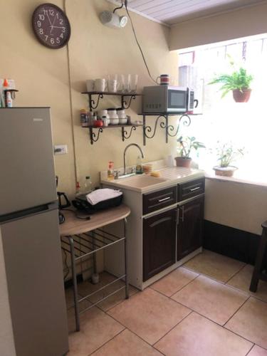 #2 private room close to airport in Carmen