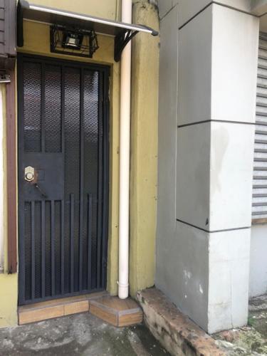 #2 private room close to airport in Carmen