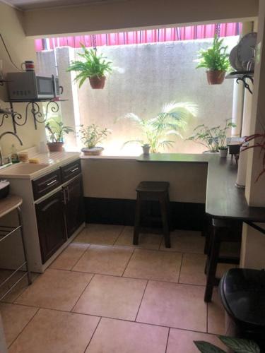 #2 private room close to airport in Carmen