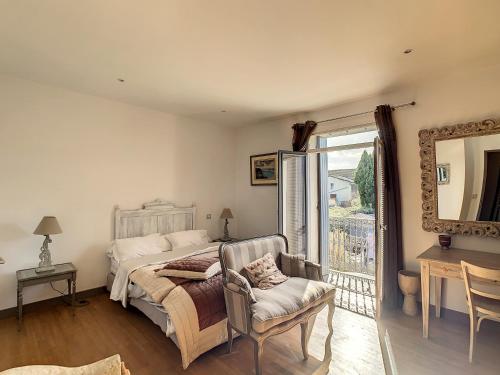 Double Room with Pool View